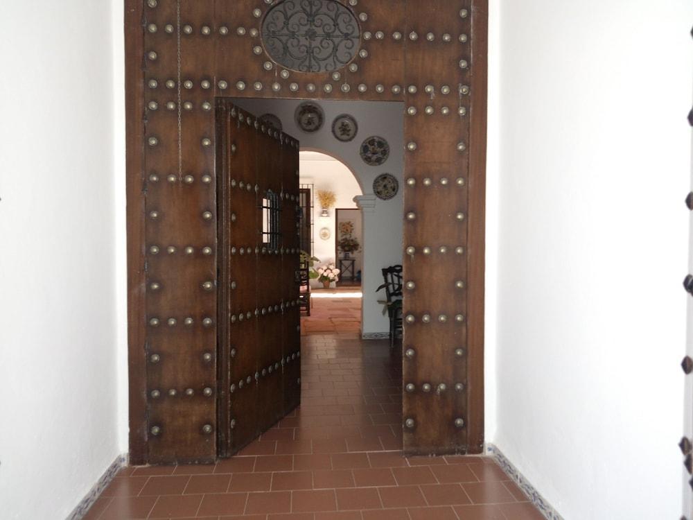 Hostal Gran Capitan Chipiona Bagian luar foto