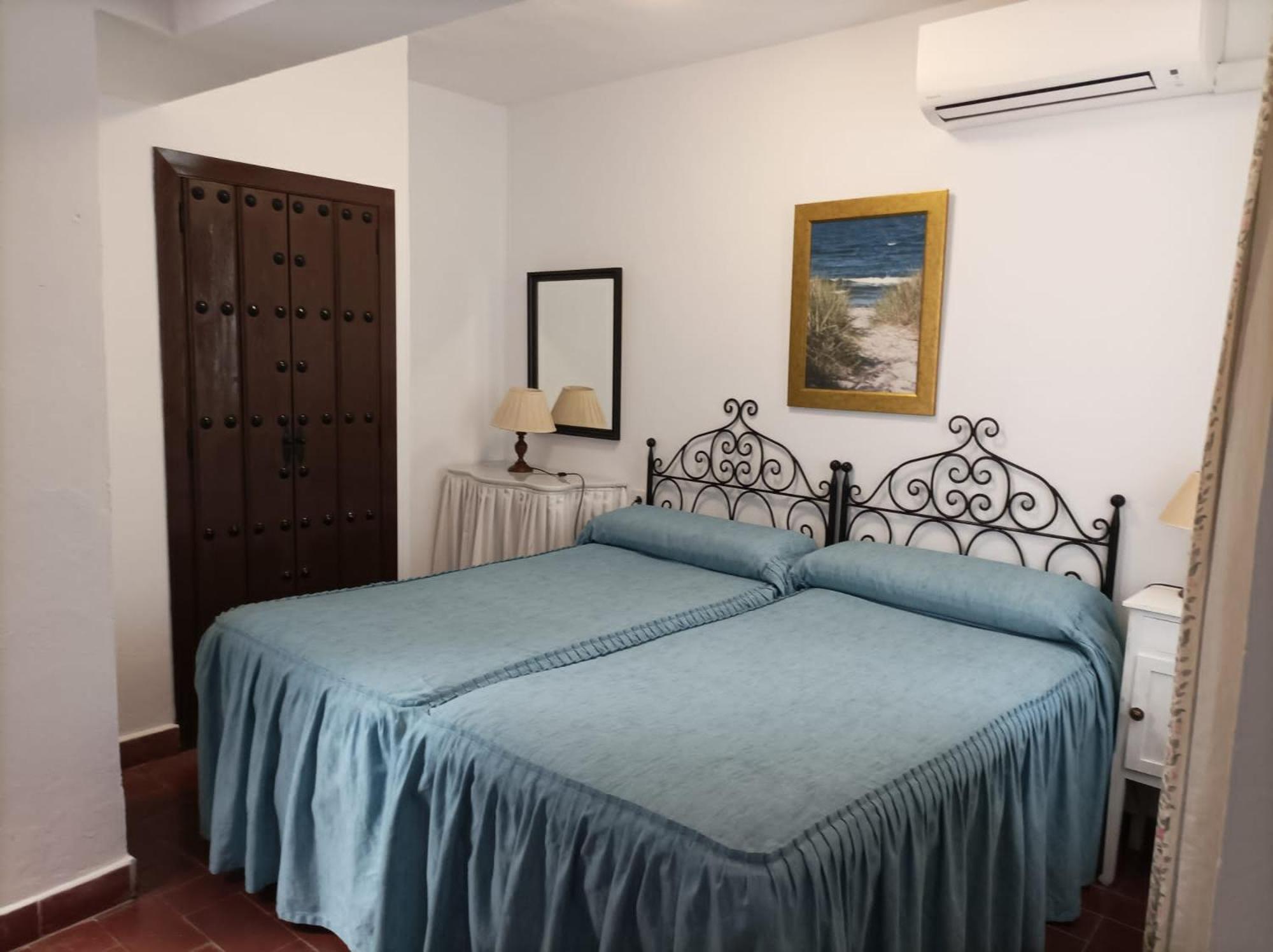 Hostal Gran Capitan Chipiona Bagian luar foto