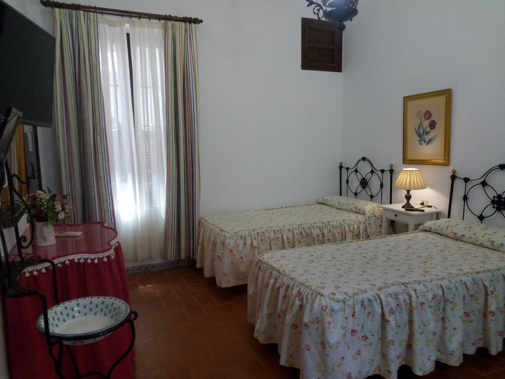 Hostal Gran Capitan Chipiona Bagian luar foto