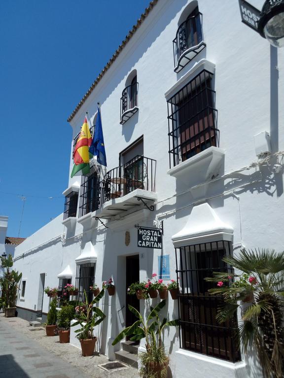 Hostal Gran Capitan Chipiona Bagian luar foto