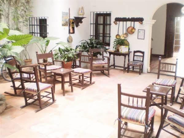 Hostal Gran Capitan Chipiona Bagian luar foto